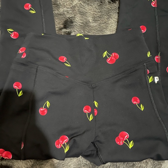 Pink leggings - Picture 3 of 6